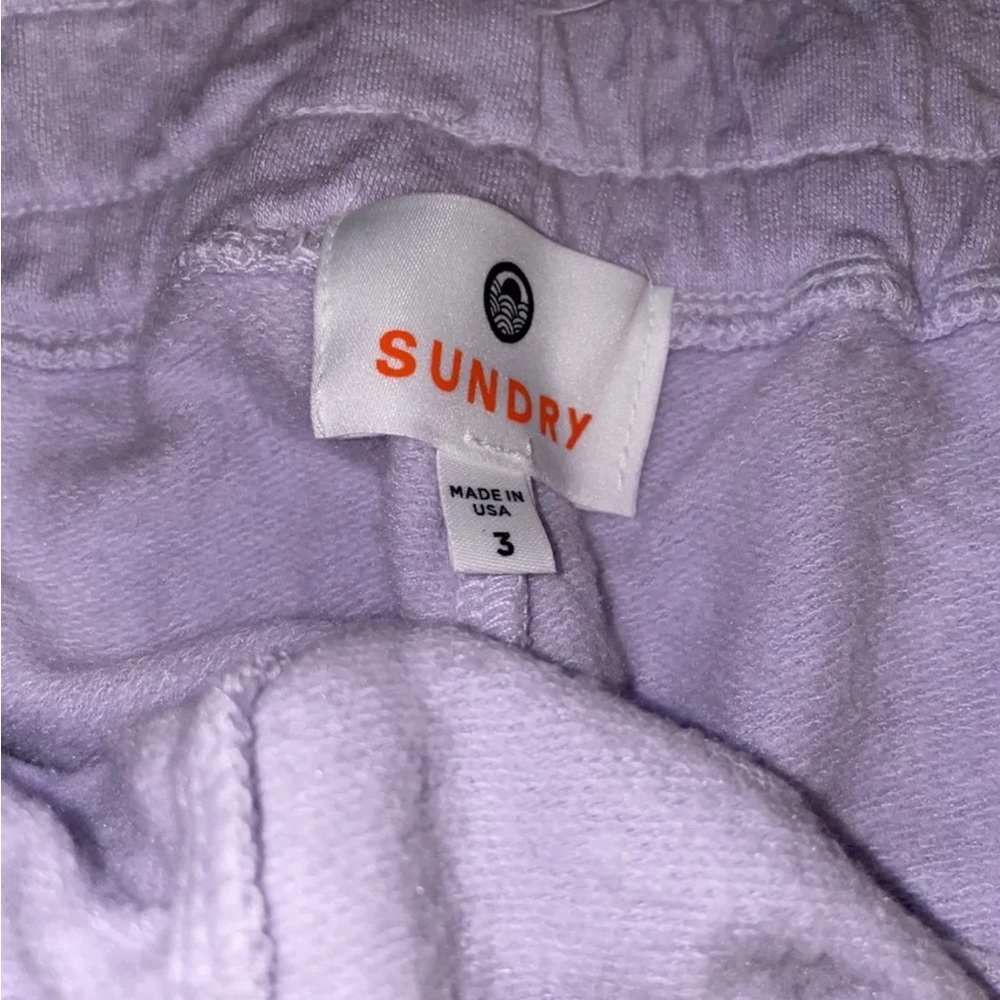 Sundry - Picture 5 of 6